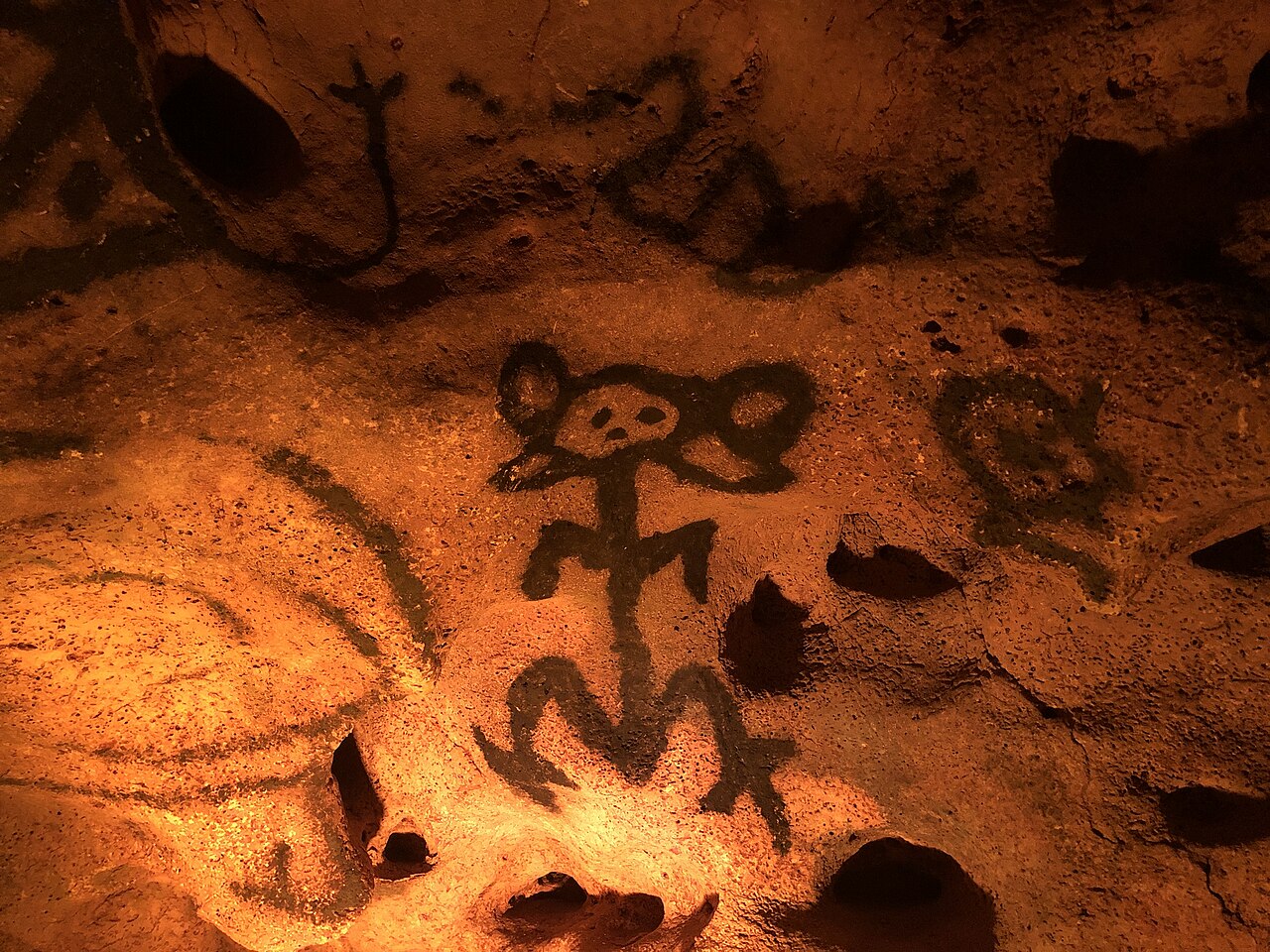 Pictografías taínas en la Cueva de las Maravillas, República Dominicana.